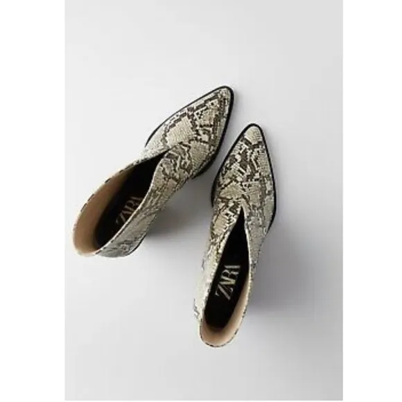Zara animal print v-vamp cowboy ankle boots