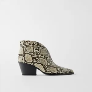 Zara animal print v-vamp cowboy ankle boots