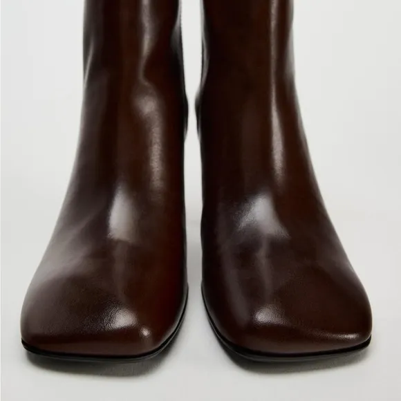 ZARA Elegant Brown Leather Ankle Boots