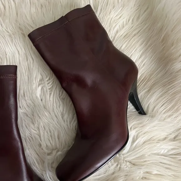 ZARA Elegant Brown Leather Ankle Boots
