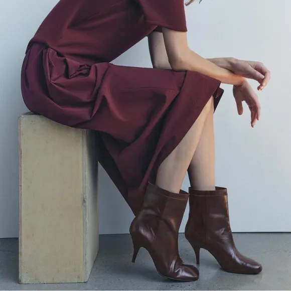 ZARA Elegant Brown Leather Ankle Boots