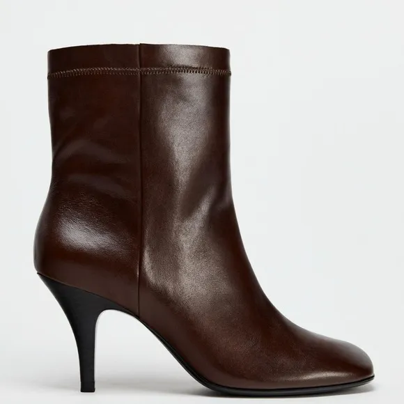 ZARA Elegant Brown Leather Ankle Boots