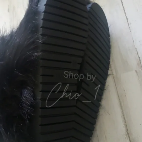 ZARA FAUX FUR ANKLE BOOTS FLAT ANKLE BOOTS. Bloggers favorite
