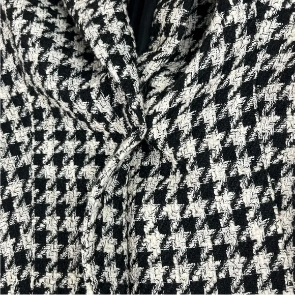 ZARA Houndstooth Tweed Boucle Mini Blazer Dress Blogger Favorite Quiet Luxury