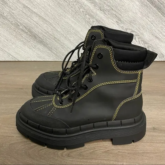 Zara | Low Heel Rubberized Lug Sole Ankle Combat Boots Size 6 NEW