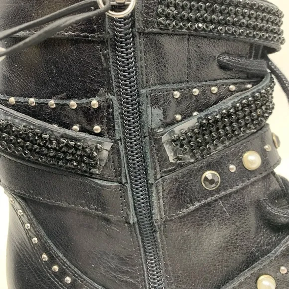 ZARA LOW HEELED LEATHER ANKLE BOOTS