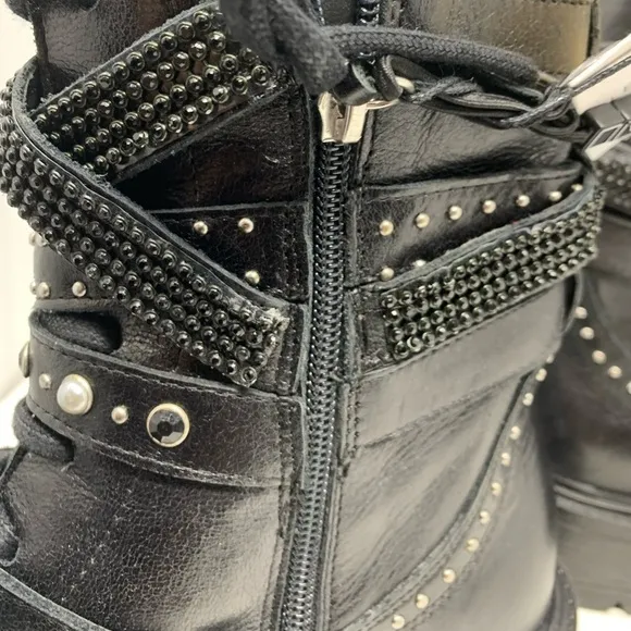 ZARA LOW HEELED LEATHER ANKLE BOOTS