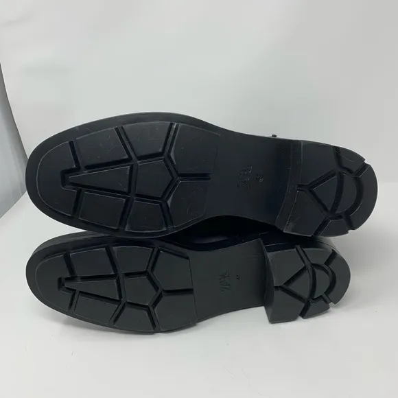 ZARA LOW HEELED LEATHER ANKLE BOOTS