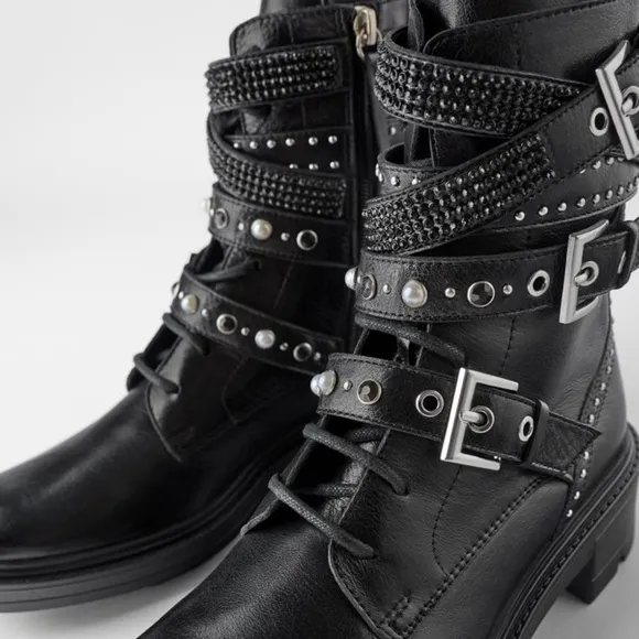 ZARA LOW HEELED LEATHER ANKLE BOOTS