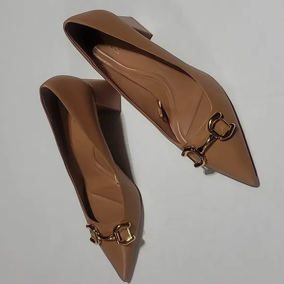 ZARA POINTY TOE BLOCKS HEELS GOLD BUCKLE WHIMSICAL TAN DRESSY GRANMA PUMPS US 10