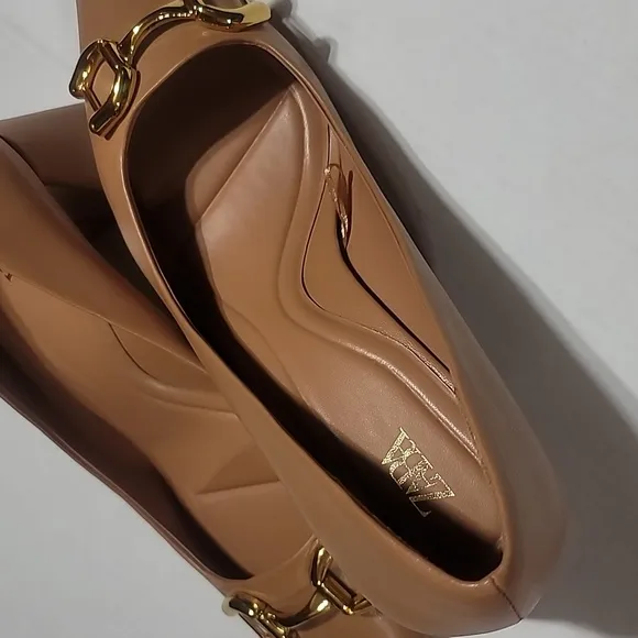 ZARA POINTY TOE BLOCKS HEELS GOLD BUCKLE WHIMSICAL TAN DRESSY GRANMA PUMPS US 10