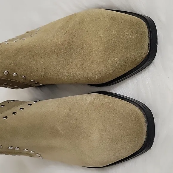Zara studded leather suede olive green cutout ankle boots woman's size 7, NWOT