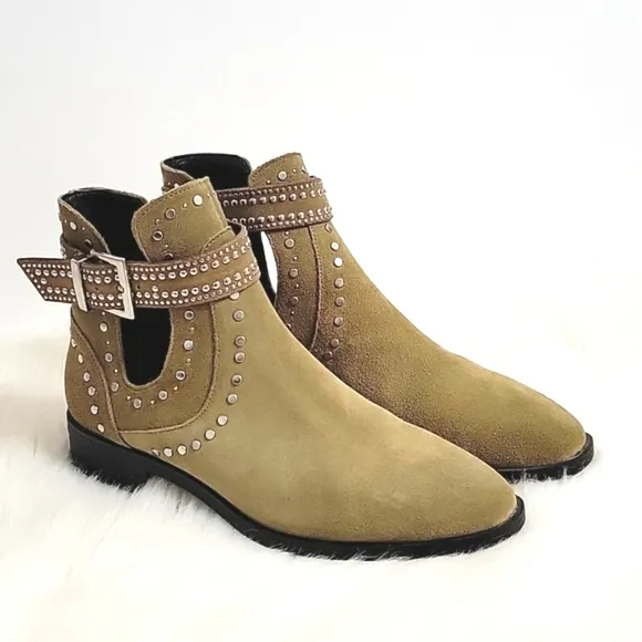 Zara studded leather suede olive green cutout ankle boots woman's size 7, NWOT