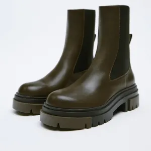 Zara Womens Chelsea Khaki Leather Ankle Boots Lug Soles múltiple size.