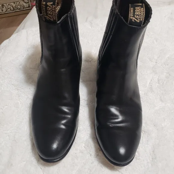 Zebra Black Leather Ankle Boots size:10